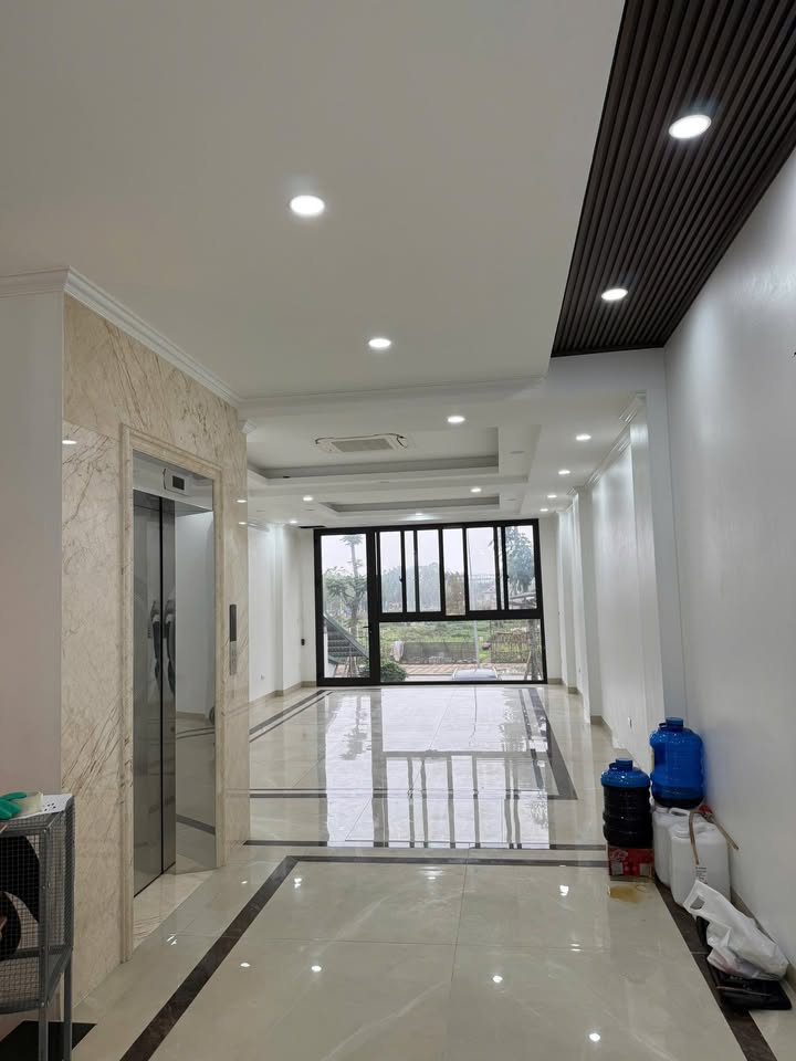 Cho thuê mặt bằng tầng 1 phố Tân Thụy, Phúc Đồng 100m² - Giá chỉ 12 triệu/tháng!