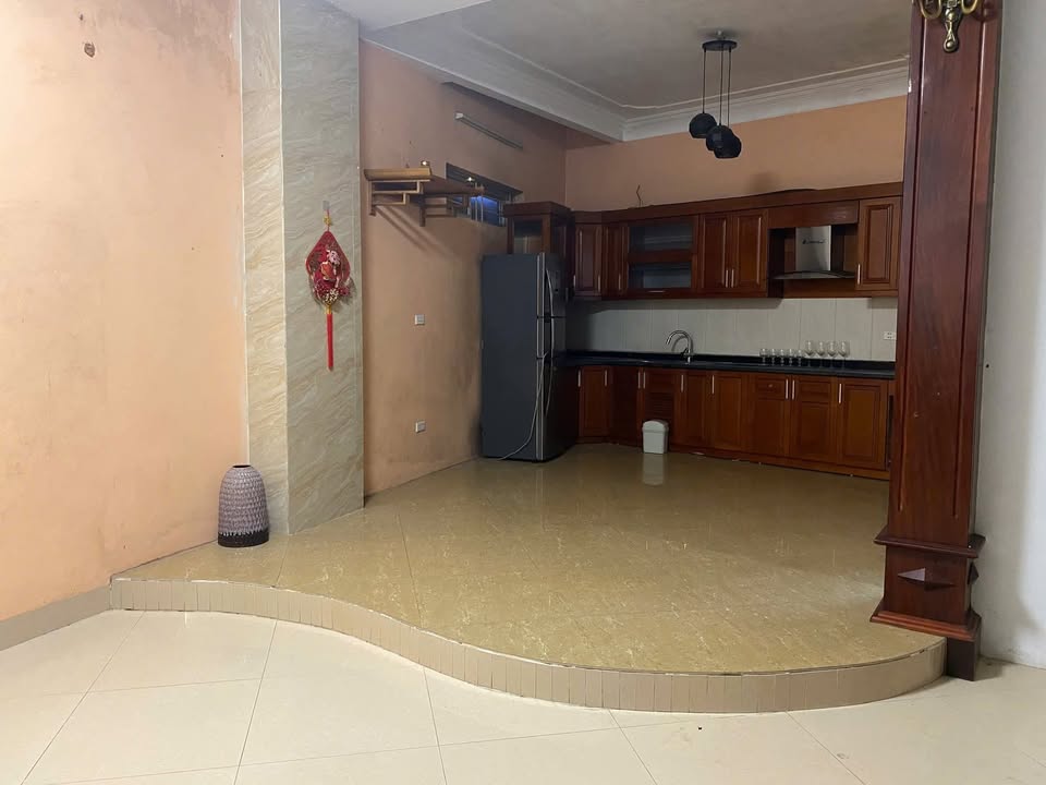 Căn hộ chung cư Ngọc Thụy 50m² giá 4 triệu - Sẵn sàng cho thuê ngay!