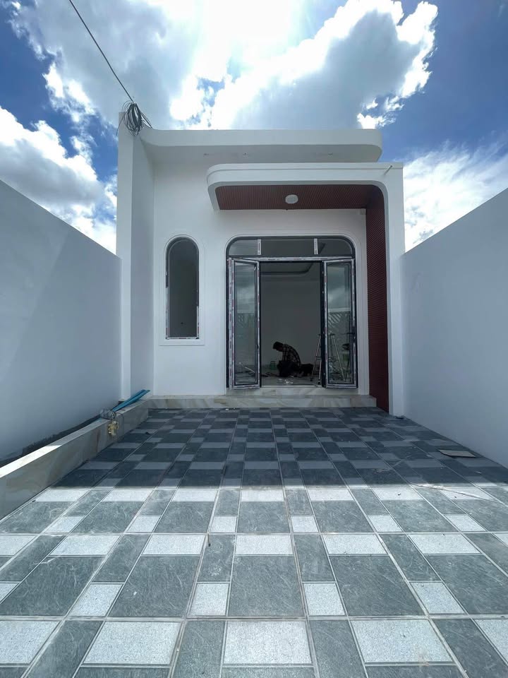 Nhà phố Khu Đô Thị Hoàng Tâm 103m² giá 1 tỷ - Nhà hoàn thiện, vào ở ngay!