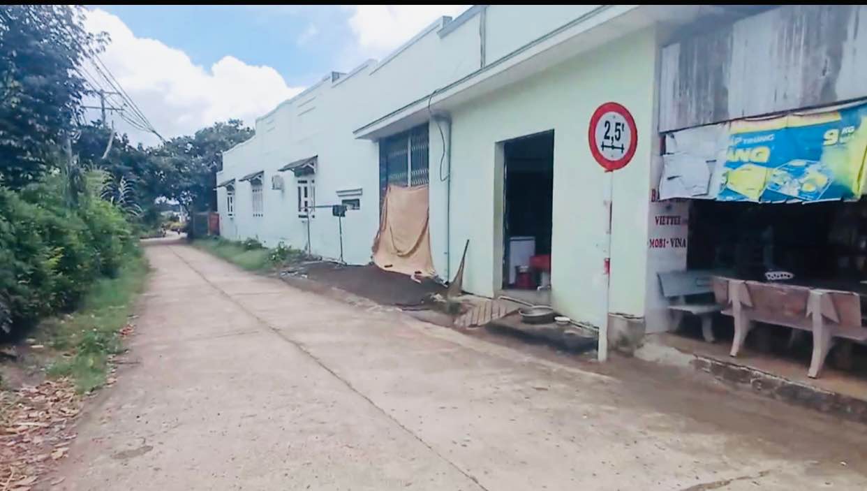 Đất nền mặt tiền Tân Phú Đồng Nai 216m² giá chỉ 4 tỷ - Cơ hội đầu tư hấp dẫn!