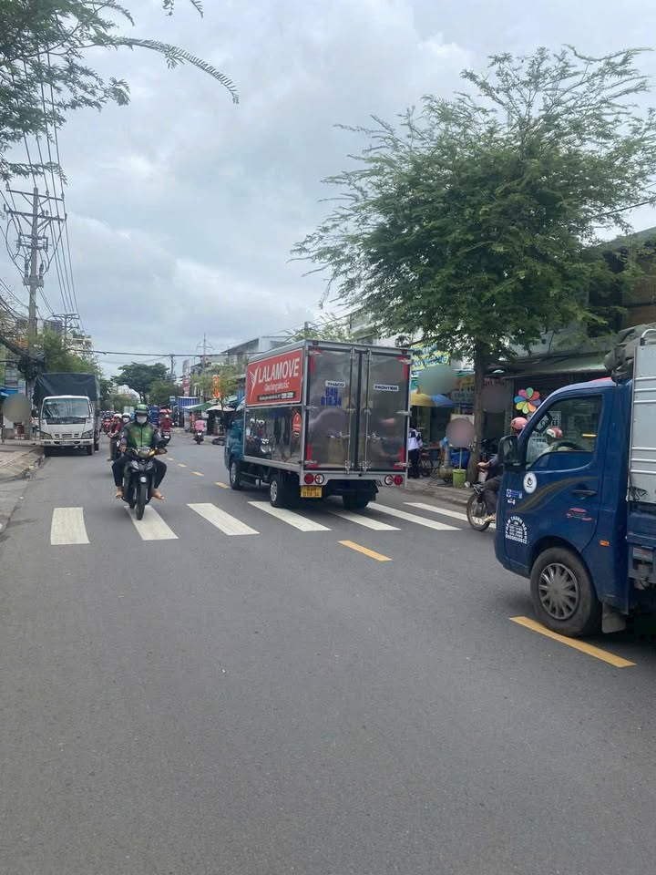 Nhà mặt tiền Phạm Thế Hiển, Quận 8, 104m² giá 25 triệu - Kinh doanh sầm uất ngay!