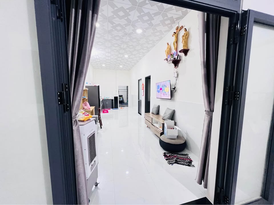 Nhà riêng Tân Thành, Đồng Xoài 600m² giá chỉ 900 triệu - Sẵn sàng vào ở!