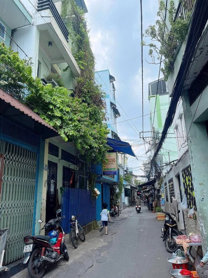 Nhà 3 tầng tại đường Phan Chu Trinh, Bình Thạnh 202m² giá 20 tỷ - Sổ hồng chính chủ!