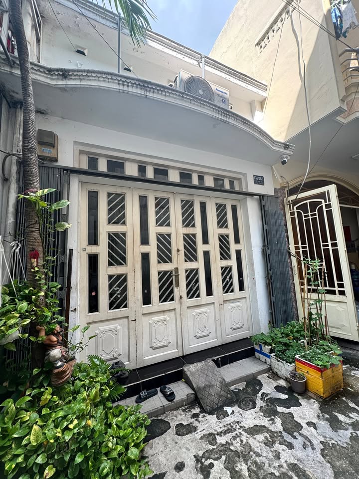 Nhà phố Tân Phú 50m² giá 4.8 tỷ - Khu dân trí cao, gần chợ vải!