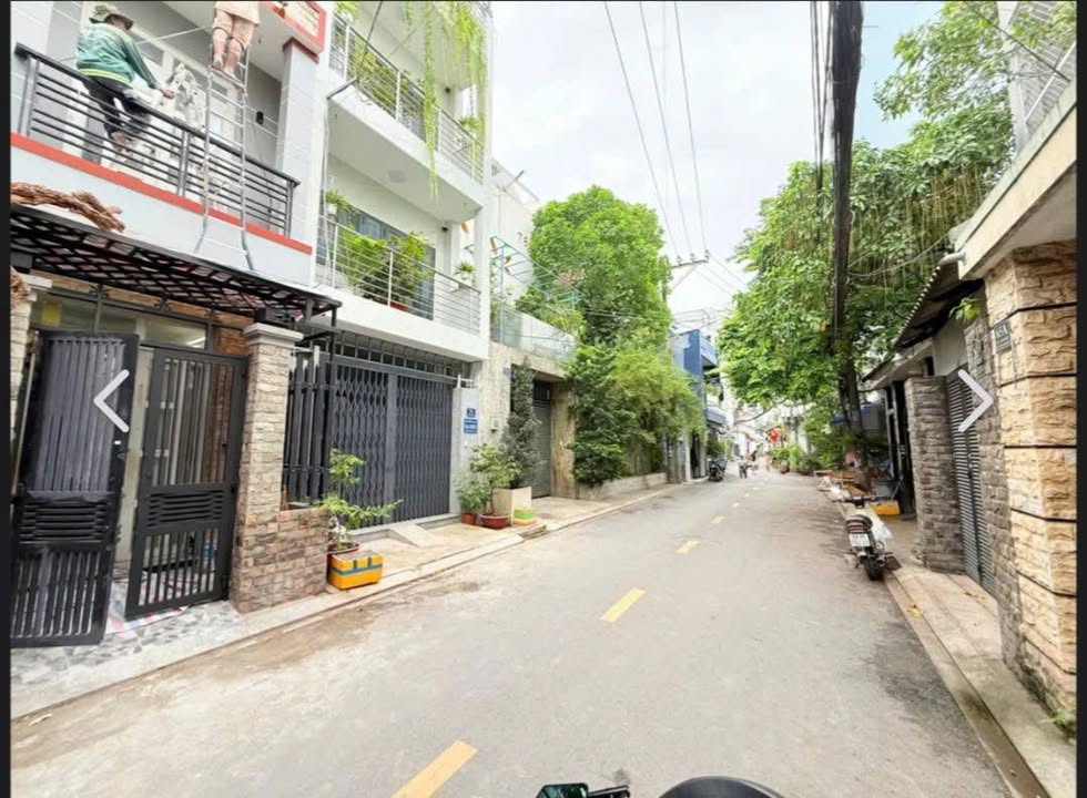 Bán nhà mặt tiền Cao Văn Ngọc, Quận Tân Phú, 65m² giá 7.5 tỷ - Sẵn sàng vào ở!