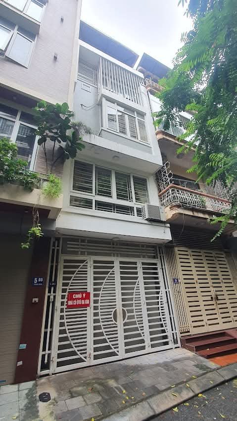 Nhà cho thuê Đặng Văn Ngữ 40m² giá 12 triệu - Ô tô tránh, mặt ngõ thông!