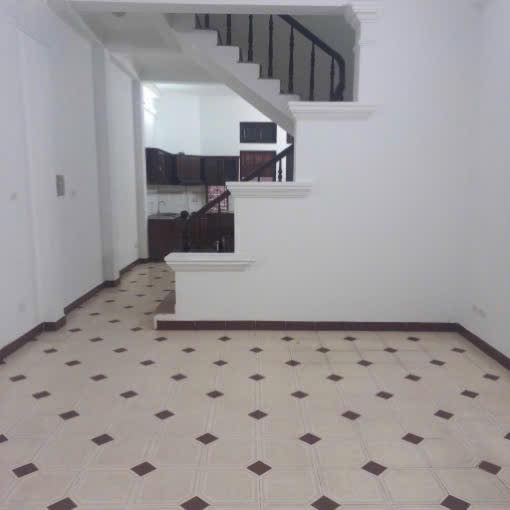 Cho thuê nguyên căn nhà tại Định Công, Hoàng Mai 150m² chỉ 19 triệu - Thiết kế thoáng mát, phù hợp văn phòng!