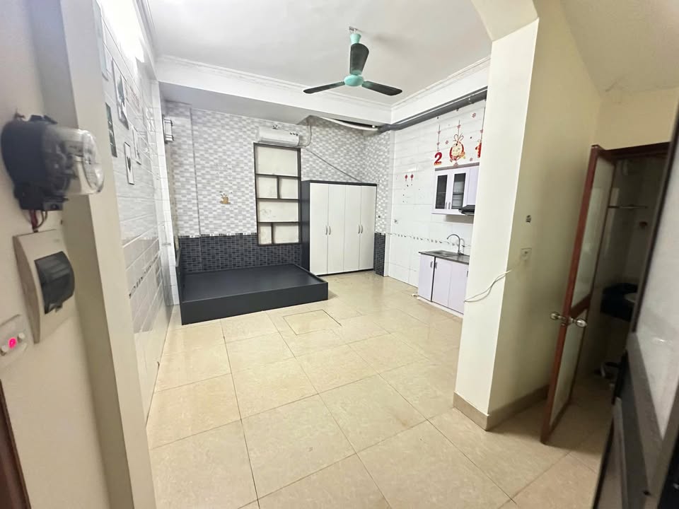 Phòng cho thuê tại ngõ 28/11 Dương Khuê, Cầu Giấy - Giá chỉ 3.8 triệu