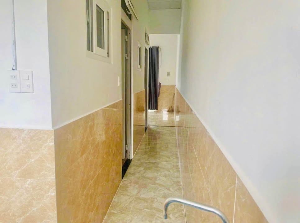 Nhà kiên cố 70m² tại Đà Lạt - Giá chỉ 2.05 tỷ, thương lượng chính chủ!