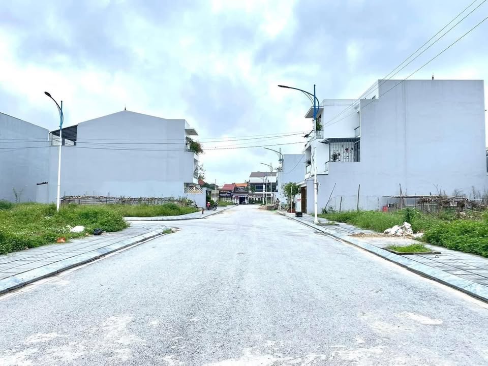 Đất nền 166,5m² tại khu đô thị Lucky Đông Vĩnh giá chỉ 4 tỷ - Cơ hội đầu tư đẳng cấp!