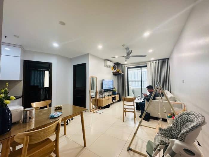 Căn hộ mini Hoàng Quốc Việt Cầu Giấy 55m² giá 1.85 tỷ - Pháp lý rõ ràng, tiện nghi đầy đủ!