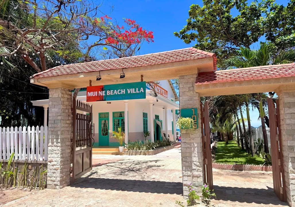 Villa Mũi Né 4 phòng ngủ - Giá thỏa thuận - View biển tuyệt đẹp!