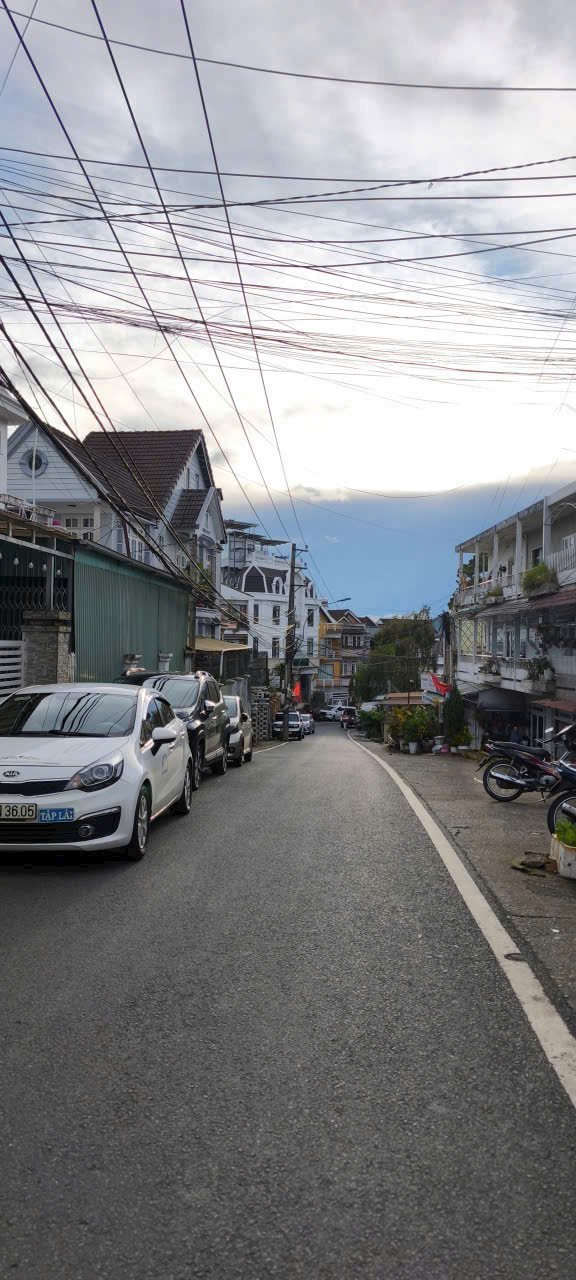 Nhà 3 mặt tiền Đặng Thái Thân Đà Lạt 125m² giá 14 tỷ - Tiềm năng đầu tư lớn!
