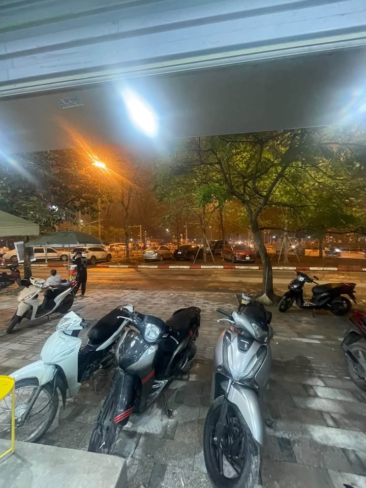 Cho thuê nhà mặt phố Lê Duẩn Đống Đa 24m² giá 20 triệu - Vị trí kinh doanh đắc địa!