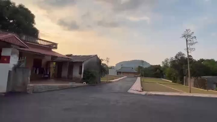 Đất thổ cư 100m² tại Thạch Hòa, Thạch Thất - Giá chỉ 2.1 tỷ, vị trí đắc địa!