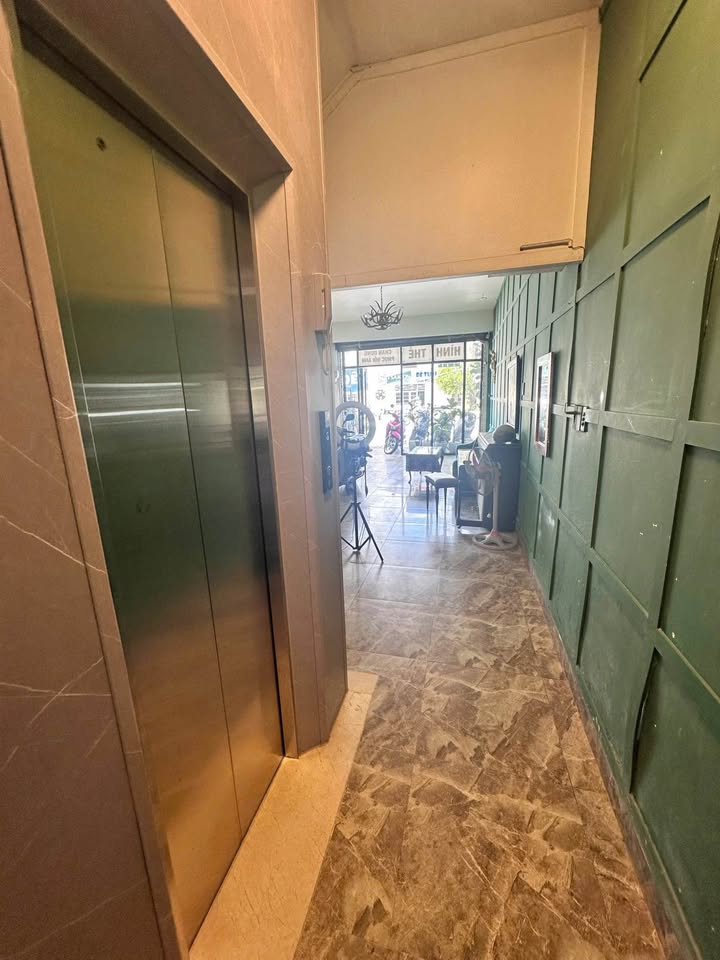 Cho thuê nhà nguyên căn mặt tiền đường Hải Thượng Đà Lạt 64m² giá 30 triệu - Nhà còn mới, phù hợp kinh doanh!