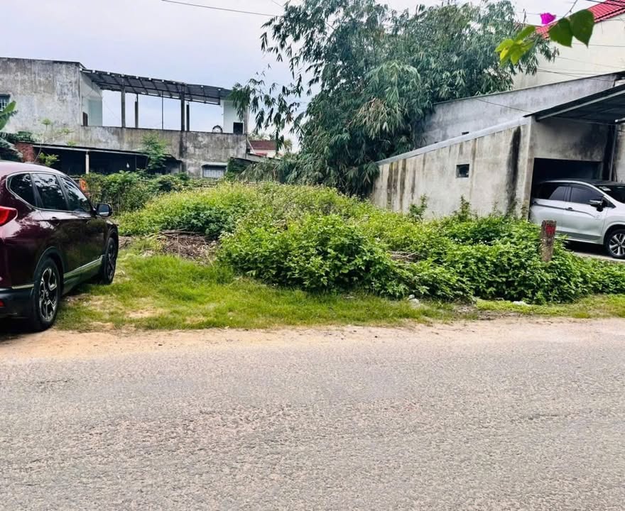 Đất nền Hòa Châu, Hòa Vang, Đà Nẵng 109m² giá 2.6 tỷ - Sổ đỏ chính chủ, giao thông thuận tiện!