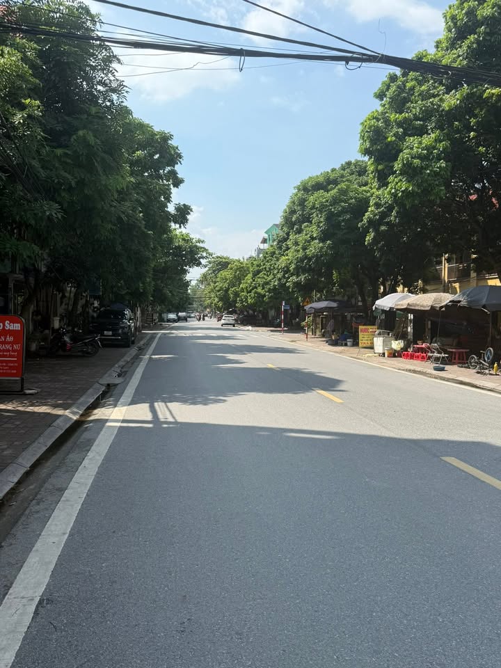 Bán đất tặng nhà cấp 4 tại ngõ 120 Phạm Ngũ Lão, Hưng Yên - Giá chỉ 3 tỷ!