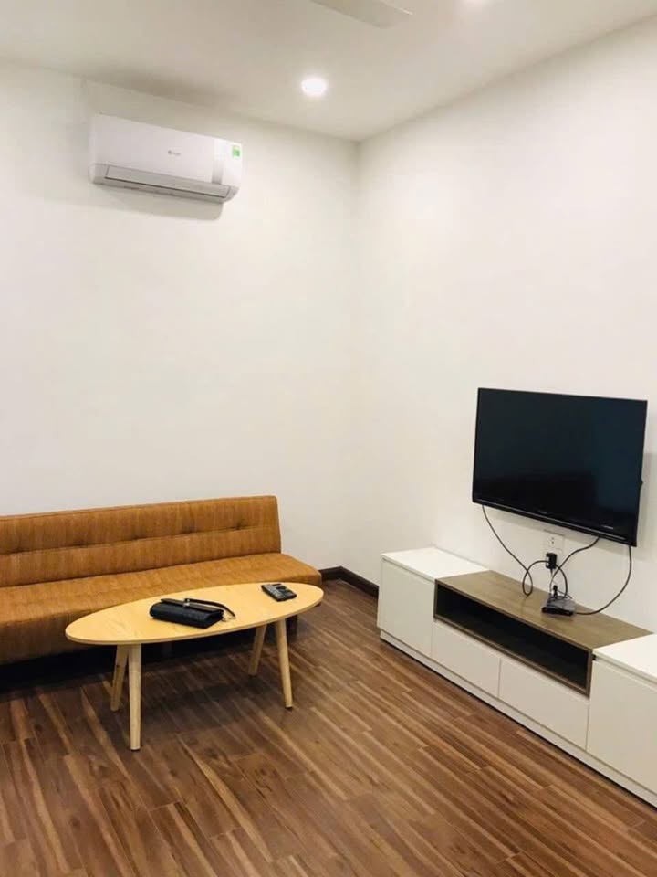 Căn hộ cho thuê Hẻm 236 Âu Cơ Tây Hồ 50m² giá 6.5 triệu - Đầy đủ nội thất!