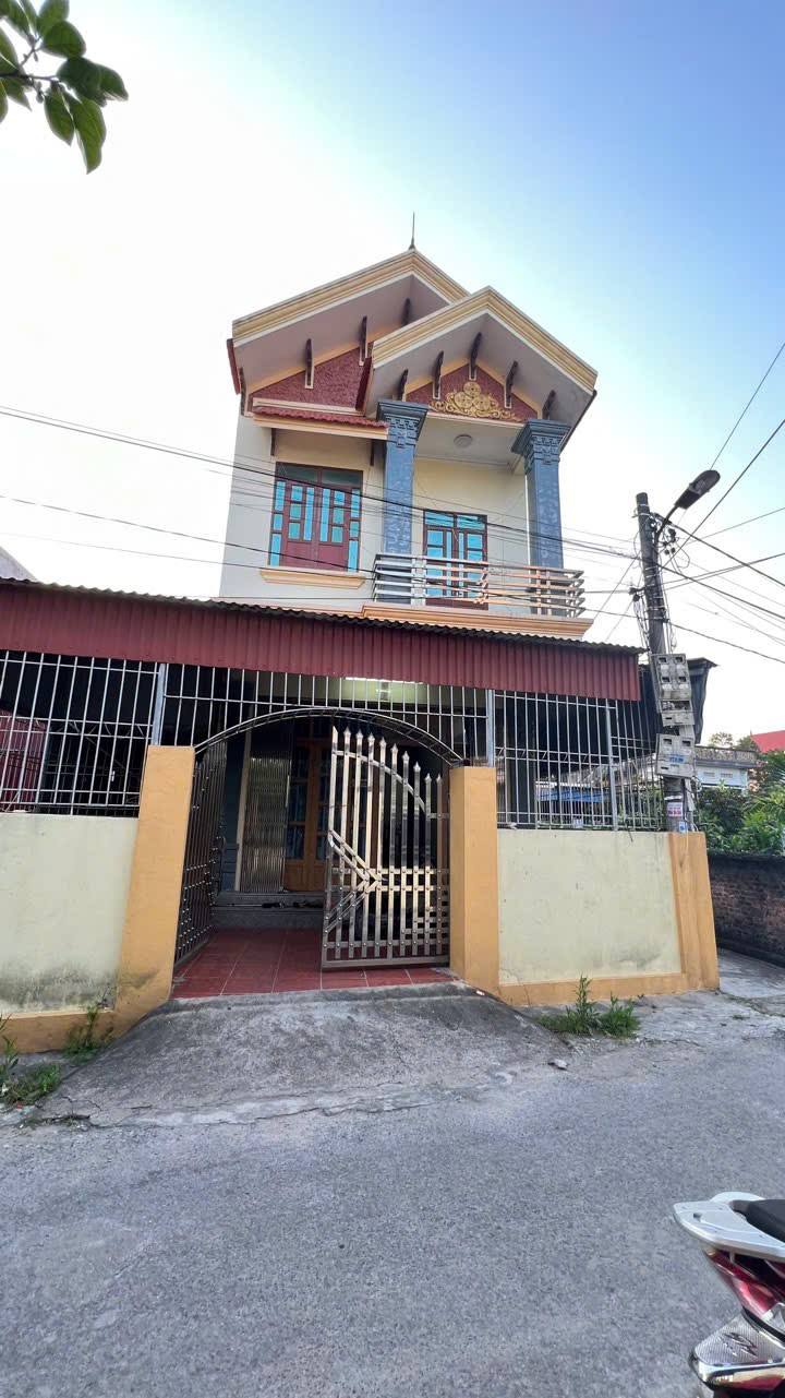 Nhà 3 tầng mặt đường Đặng Cương 100m² giá 3.5 tỷ - Lô góc cực đẹp!