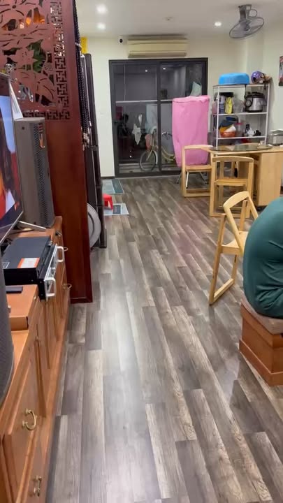 Căn hộ Hateco Hoàng Mai 98m² giá 10 triệu - Nội thất cơ bản, sẵn sàng vào ở!