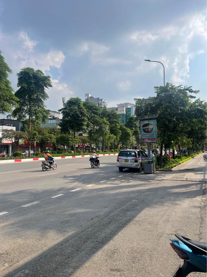 Đất tặng nhà C4 tại Văn Cao, Ba Đình 80m² giá 13 tỷ - Lô góc 3 mặt thoáng