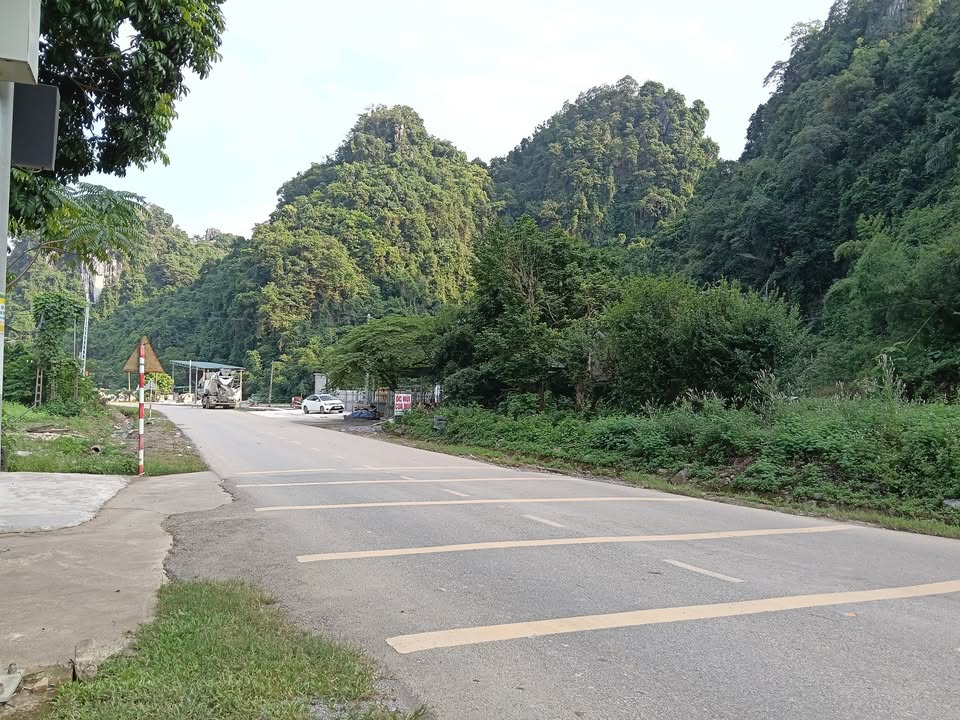 Đất mặt đường QL 12B tại thị trấn Ba Hàng Đồi 500m² chỉ 2 tỷ - Đầu tư sinh lời lý tưởng!