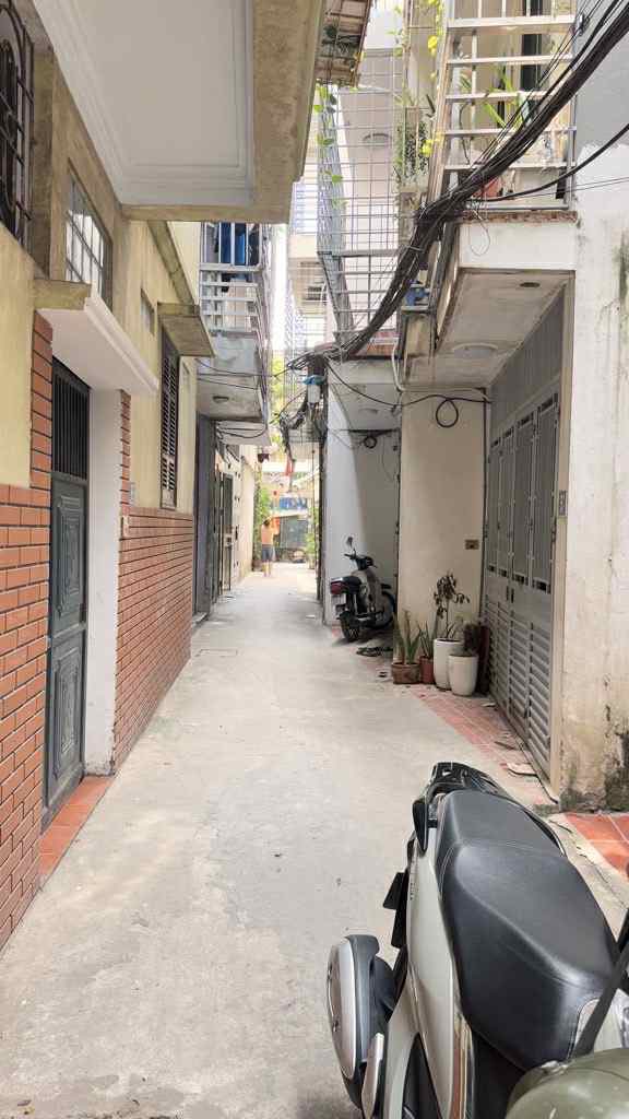 Nhà 4 tầng ngõ 191 Minh Khai 34m² giá 6.85 tỷ - Thiết kế hiện đại, gần trung tâm!