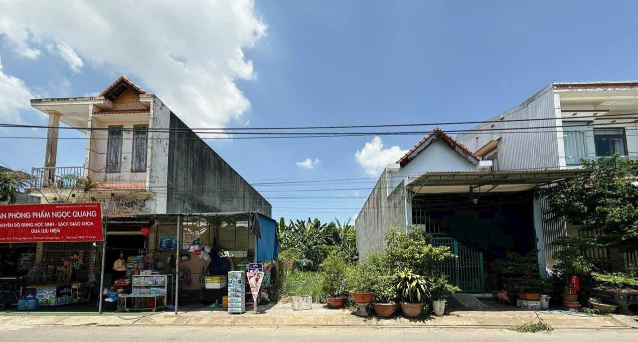 Đất nền Khu tái định cư Phan Đình Phùng Quảng Ngãi 100m² giá 1.7 tỷ - Cơ hội đầu tư hấp dẫn!