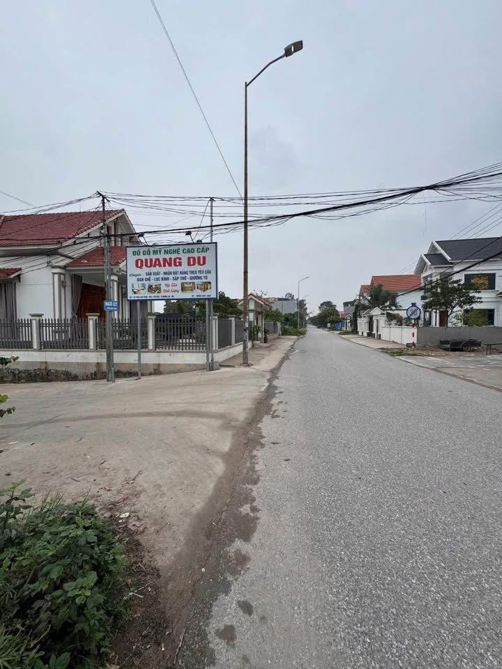 Đất nền Móng Cái 215m² giá 2 tỷ - Hướng Đông Nam tuyệt đẹp!