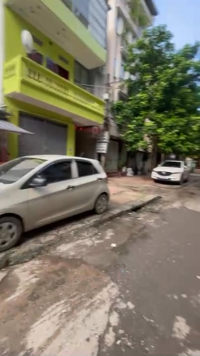 Bán nhà CCMN ngõ Hoa Bằng – Nguyễn Khang 40m² giá 13.8 tỷ - Đầu tư sinh lời ổn định!