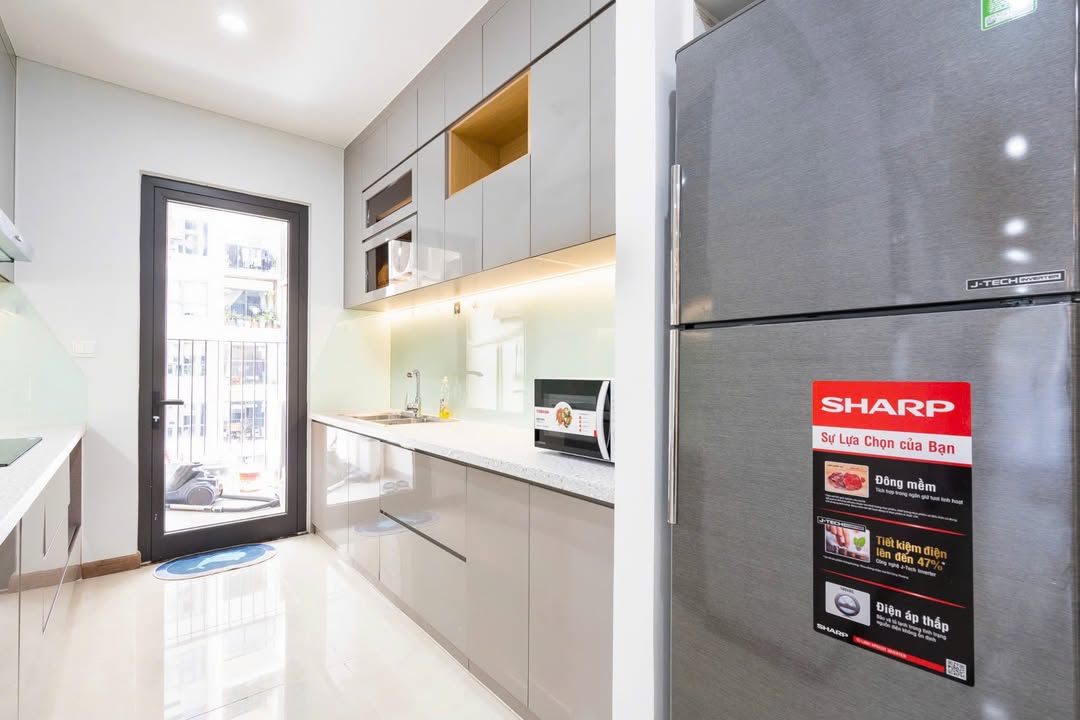 Căn hộ cho thuê Charmington La Pointe, Quận 10, giá từ 900k/ngày - Nội thất cao cấp, view đẹp!