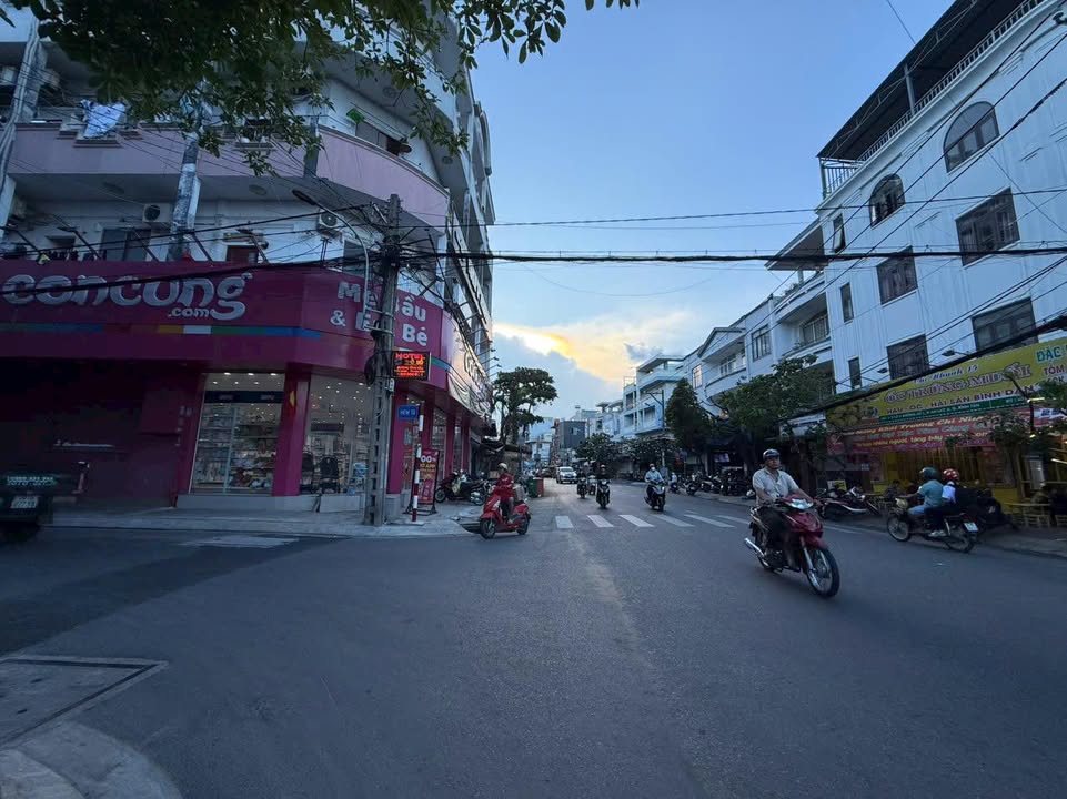 Nhà phố đường Số 1, Bình Trị Đông B, 48m² giá 7.5 tỷ - Sổ hồng chính chủ!