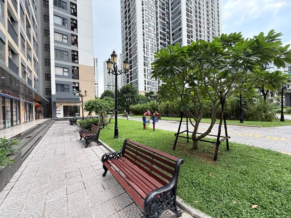 Shophouse Vinhome Smart City Tây Mỗ 50m² giá 7 tỷ - Kinh doanh sầm uất, tiện ích đầy đủ!