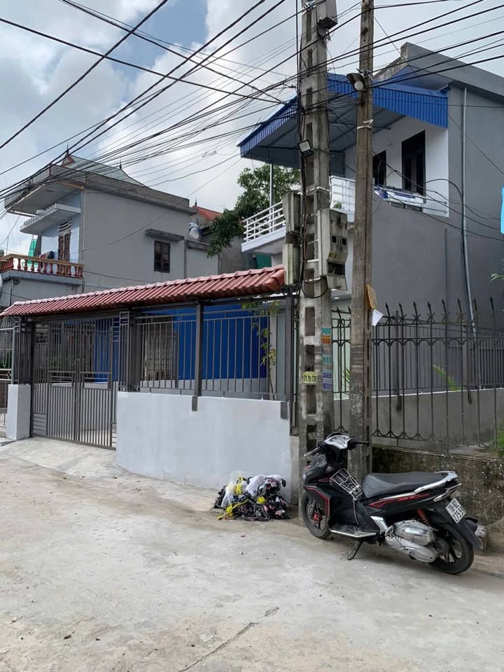 Bán nhà 2 tầng phường Thành Nam 109.8m² giá 2 tỷ - Sổ hồng chính chủ!