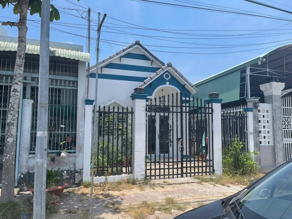 Bán nhà mái thái Phường Đông Thành Vĩnh Long 138m² giá 2.1 tỷ - Giảm mạnh cho khách thiện chí!