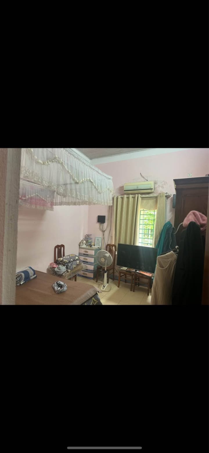 Nhà cấp 4 Tuyên Quang 150m² giá 1 tỷ - Bán gấp, vị trí đắc địa!