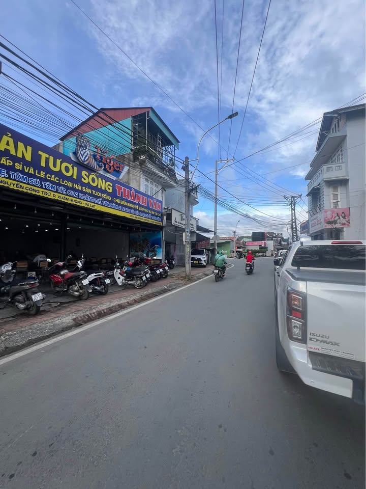 Nhà mặt bằng cho thuê Đà Lạt 4 phòng ngủ - Phù hợp kinh doanh đa ngành nghề