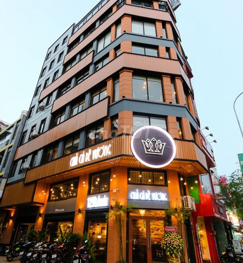 Văn phòng cho thuê 2 mặt tiền Nguyễn Thị Thập 140m² giá 110 triệu - Phù hợp kinh doanh đa dạng!