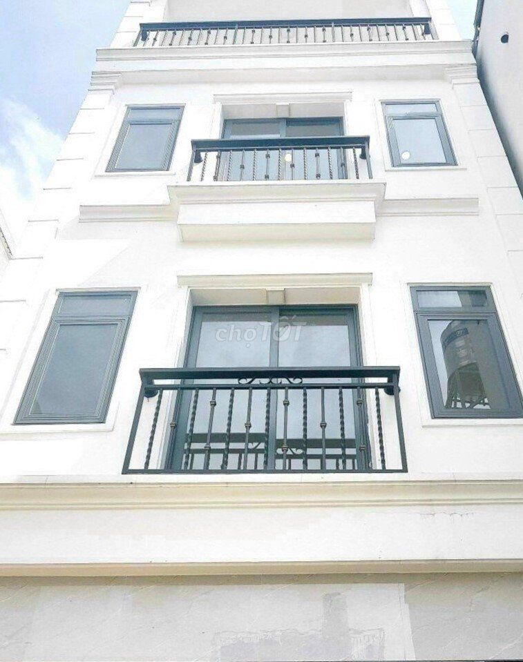 Cho thuê nhà HXT Trần Đình Xu, Quận 1 - Diện tích 75m², giá 25 triệu/tháng, thiết kế hiện đại!