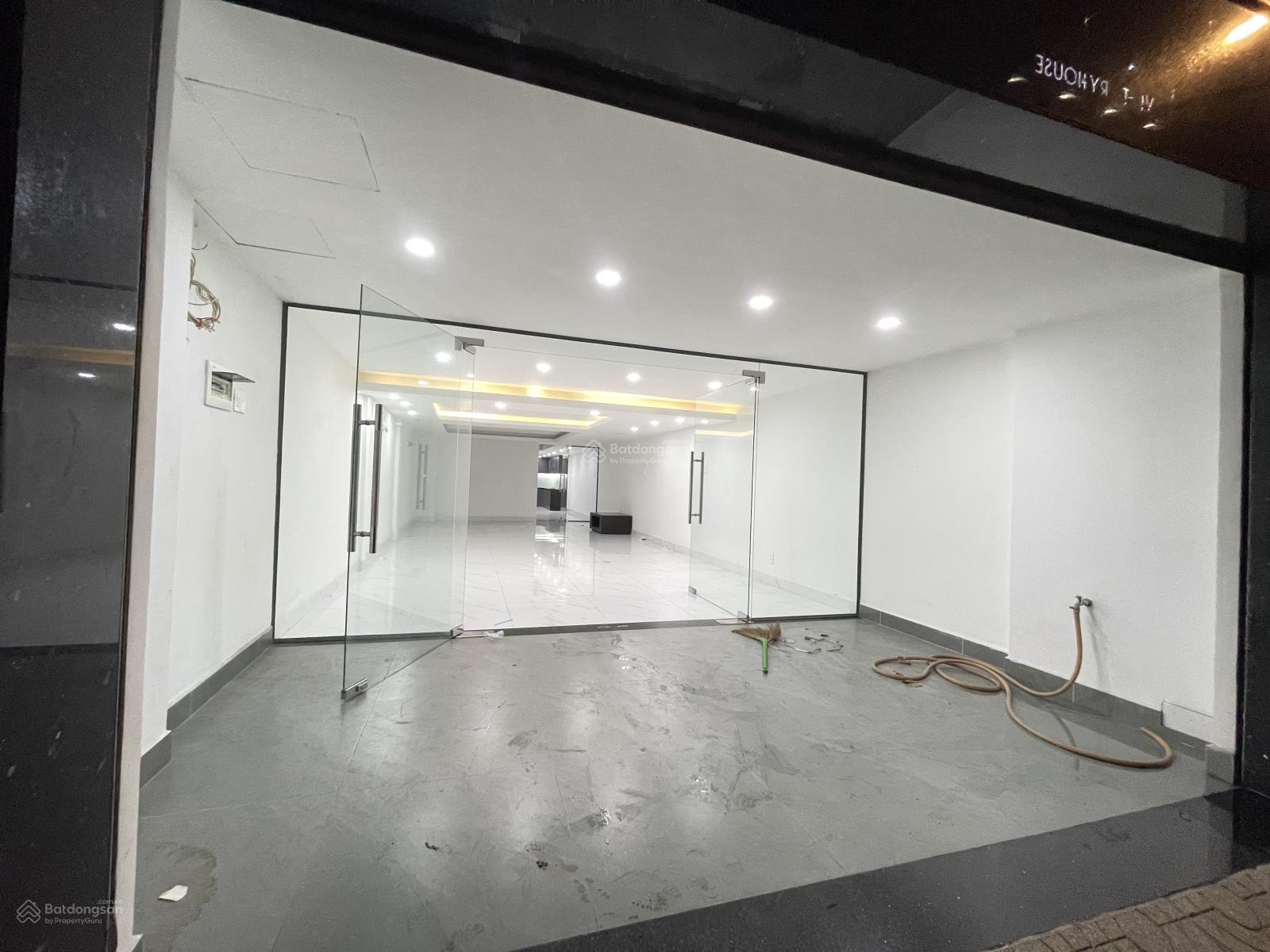 Cho Thuê Nhà Nguyên Căn Đinh Bộ Lĩnh 125m² Giá 35 triệu - Mặt Tiền Rộng Thích Hợp Kinh Doanh