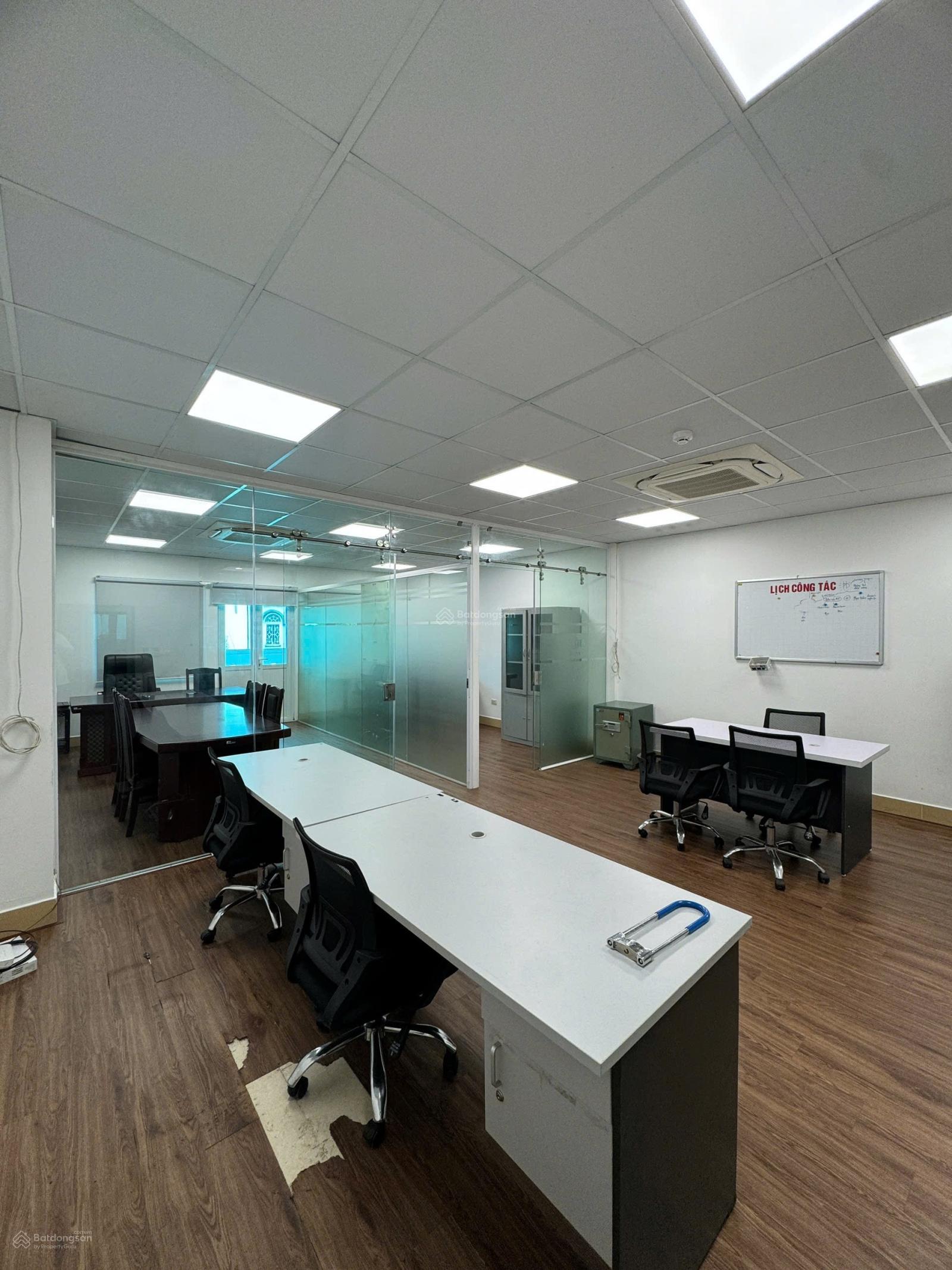 Cho thuê sàn văn phòng tại Cự Lộc, Thanh Xuân 80m² giá 13.5 triệu - Full nội thất, làm việc ngay!