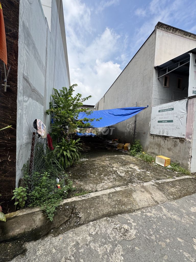 Đất nền 50m² đường Bưng Ung Thoàn, Phú Hữu Q9 giá 3.95 tỷ - Sổ riêng, ô tô vào tận nơi!