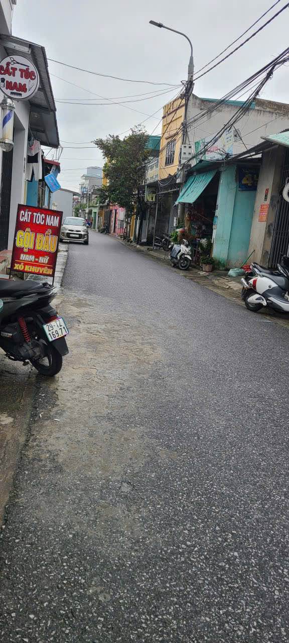 Nhà C4 chính chủ đường Ngọc Mai, phường Quảng Thành 73m² giá 2 tỷ - Kinh doanh tốt, sinh viên đông đúc!