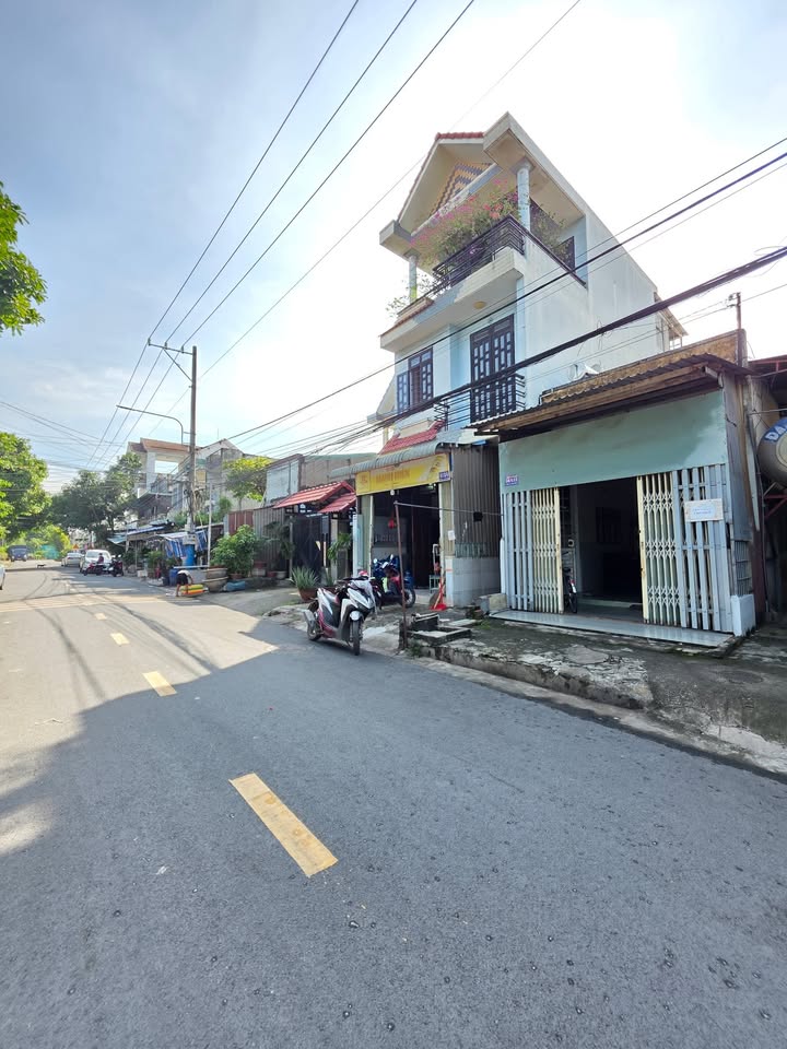 Nhà 2 lầu An Phú, Bình Dương 142m² giá 5 tỷ - Đầu tư sinh lời hấp dẫn!