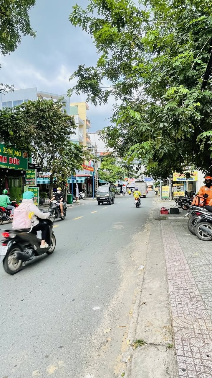 Nhà mặt tiền Phạm Văn Xảo Tân Phú 57m² giá 12.7 tỷ - Dòng tiền 20 triệu/tháng!