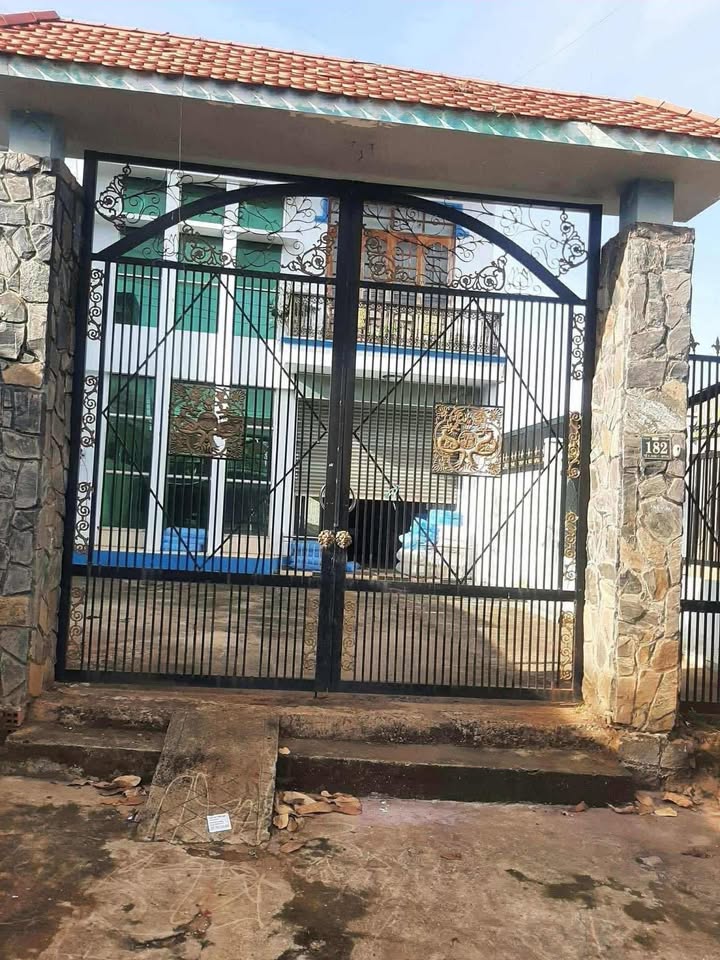 Nhà mặt tiền ĐT 741, Phước Long 248m² giá 5 tỷ - Kinh doanh sầm uất!