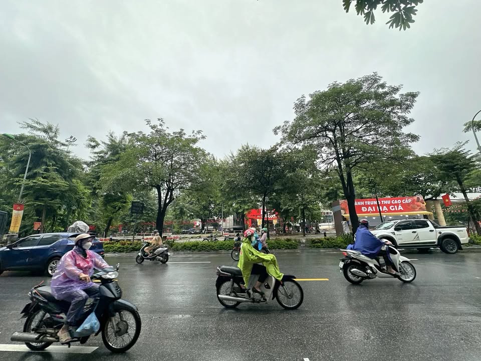 Nhà mặt phố Thanh Nhàn 80m² giá thỏa thuận - Kinh doanh đỉnh cao với thang máy!