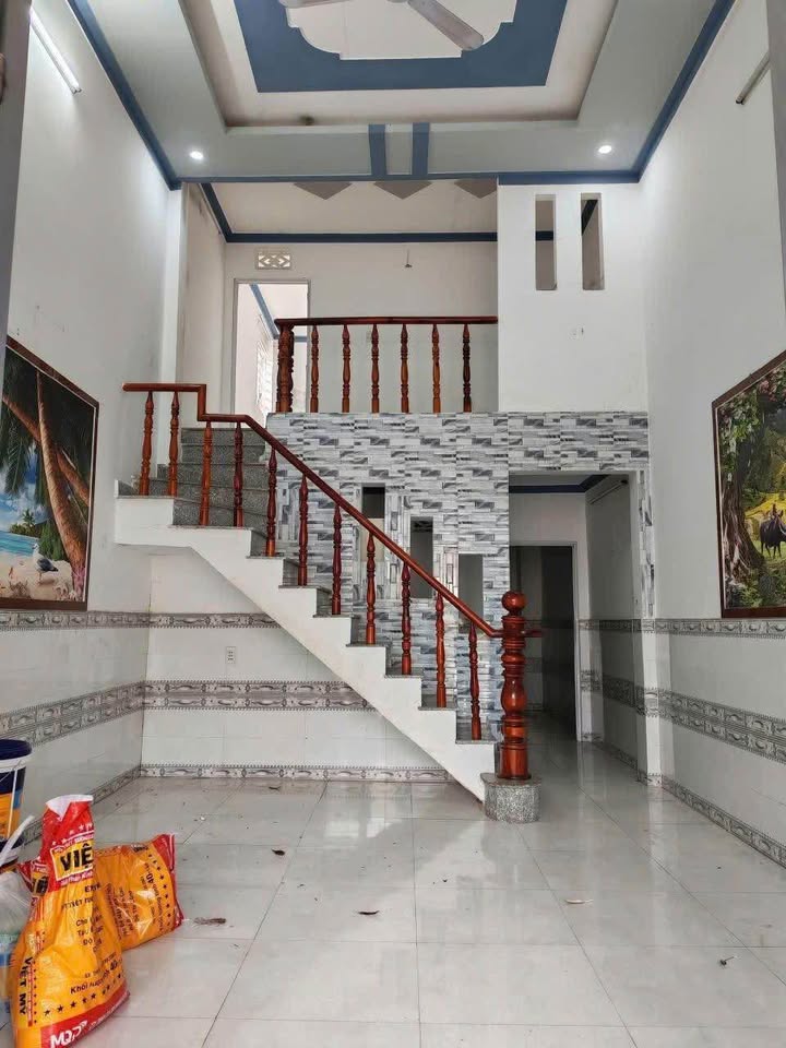 Nhà bán Tân Phước Khánh Tân Uyên 60m² giá 950 triệu - Hướng Đông Nam, Sẵn sàng vào ở!