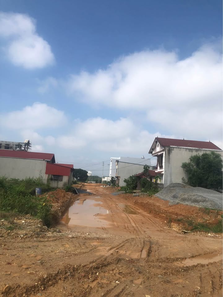 Đất nền Phường Âu Cơ, Phú Thọ 180m² giá 4 tỷ - Cơ hội đầu tư hiếm có!